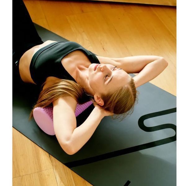 Массажный ролик гладкий рулон для йоги, фитнеса 45*15 см Feel Fit Розовый 02466-BL фото